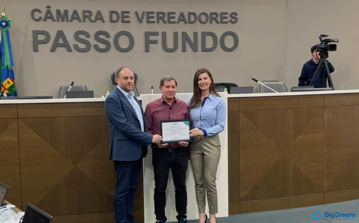 Entrevista sobre a homenagem concedida por meio de iniciativa do vereador Nharan Carvalho para a Big Dream Viagens.